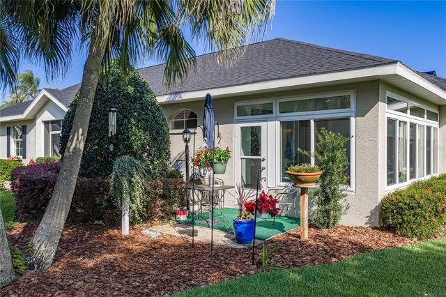 12410 WOODLANDS CIRCLE, Dade City, FL 33525