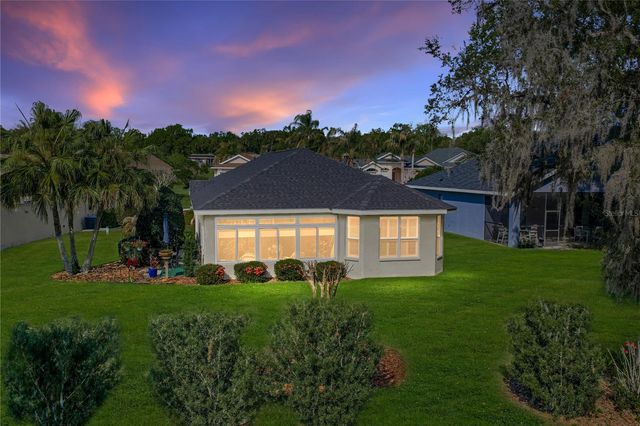 12410 WOODLANDS CIRCLE, Dade City, FL 33525