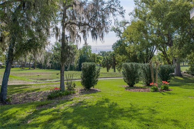 12410 WOODLANDS CIRCLE, Dade City, FL 33525