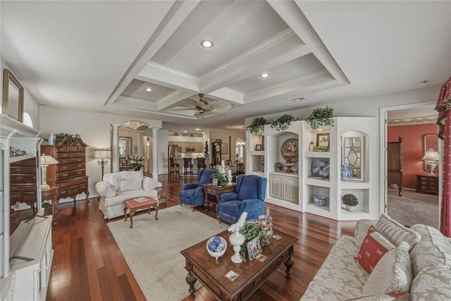 12410 WOODLANDS CIRCLE, Dade City, FL 33525