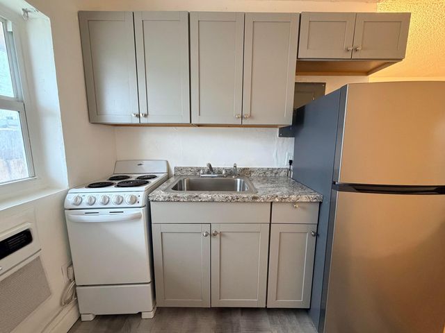 2037 Madison Street 1, Hollywood, FL 33020