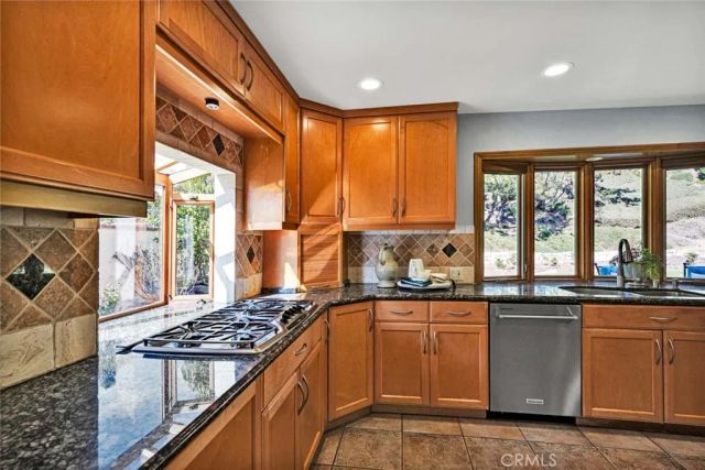 730 S Quail, Anaheim Hills, CA 92807