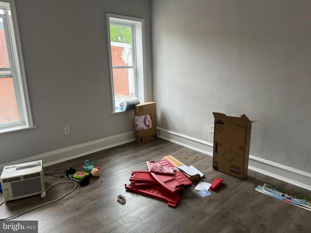 1414 S 52ND ST, Philadelphia, PA 19143