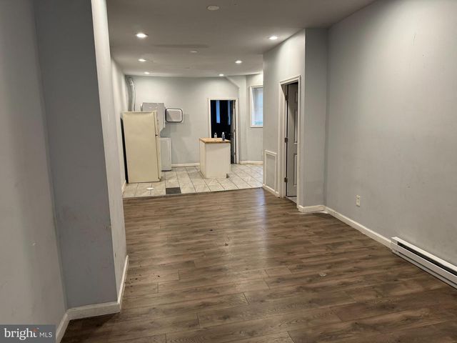 1414 S 52ND ST, Philadelphia, PA 19143