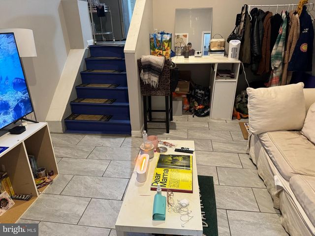 1414 S 52ND ST, Philadelphia, PA 19143