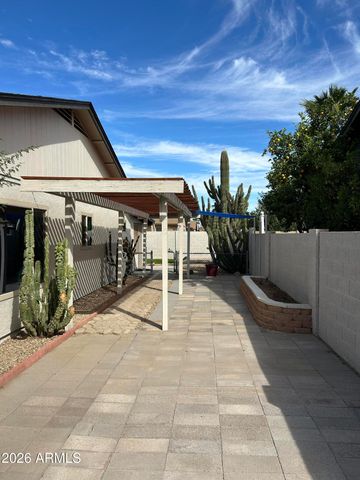 5608 W LUPINE Avenue, Glendale, AZ 85304