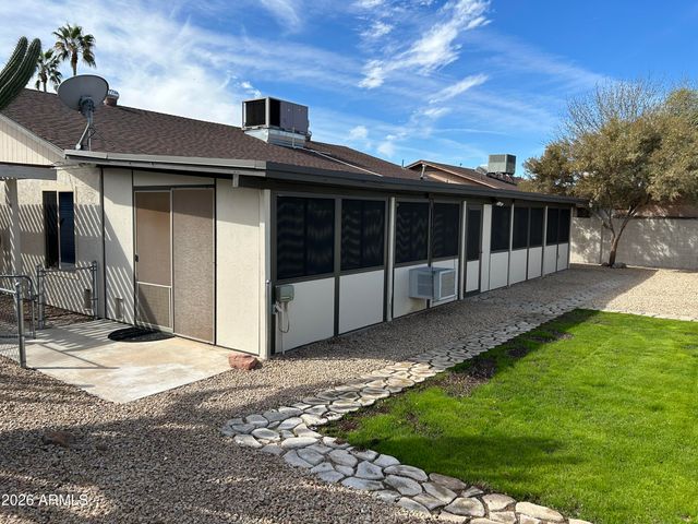 5608 W LUPINE Avenue, Glendale, AZ 85304
