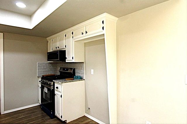 1308 Oswego Drive, Yukon, OK 73099