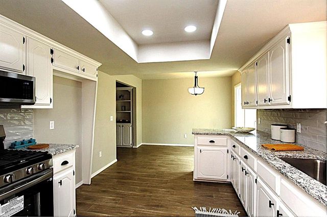 1308 Oswego Drive, Yukon, OK 73099