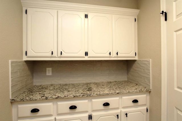 1308 Oswego Drive, Yukon, OK 73099