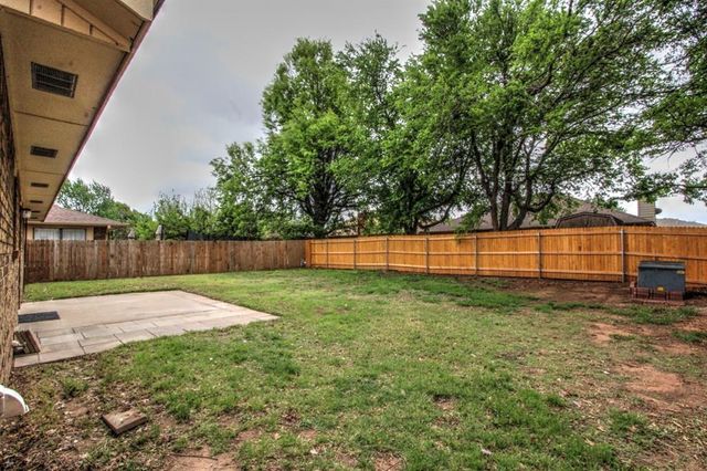 1308 Oswego Drive, Yukon, OK 73099