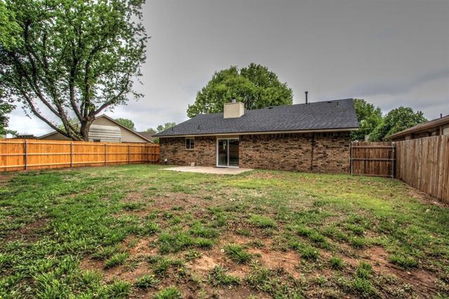 1308 Oswego Drive, Yukon, OK 73099