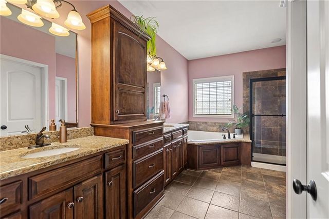 19813 Elmridge Street, Spring Hill, KS 66083