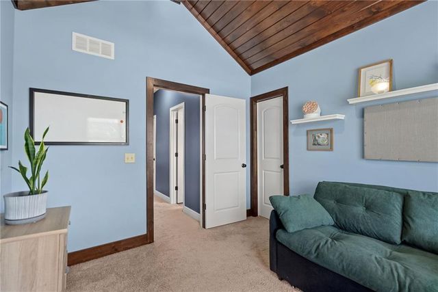 19813 Elmridge Street, Spring Hill, KS 66083