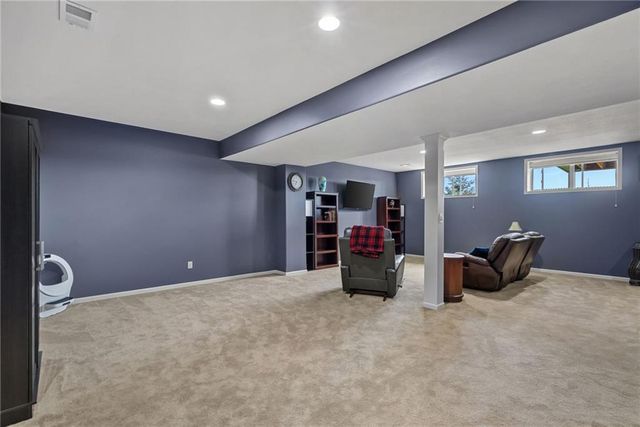 19813 Elmridge Street, Spring Hill, KS 66083