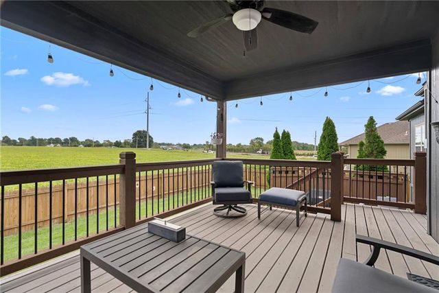 19813 Elmridge Street, Spring Hill, KS 66083