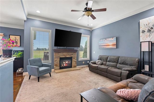 19813 Elmridge Street, Spring Hill, KS 66083