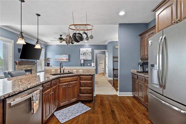 19813 Elmridge Street, Spring Hill, KS 66083