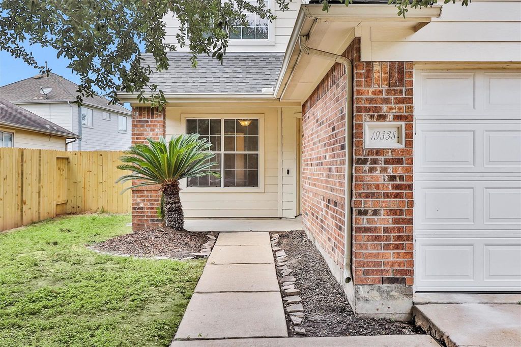 19338 Montclair Meadow Lane, Katy, TX 77449