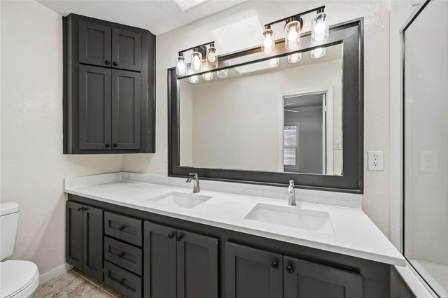 908 23rd Avenue N, Texas City, TX 77590