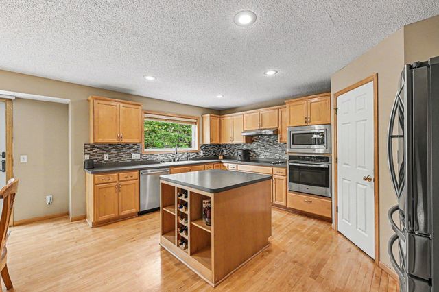 4517 Alicia Drive, Inver Grove Heights, MN 55077