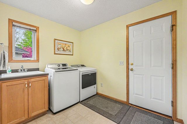 4517 Alicia Drive, Inver Grove Heights, MN 55077