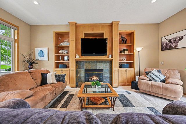 4517 Alicia Drive, Inver Grove Heights, MN 55077