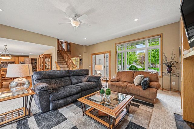 4517 Alicia Drive, Inver Grove Heights, MN 55077
