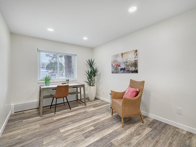 334 Cherokee Avenue 103, Saint Paul, MN 55107