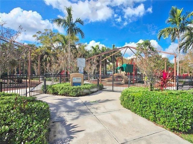 3100 N Palm Aire Drive 304, Pompano Beach, FL 33069