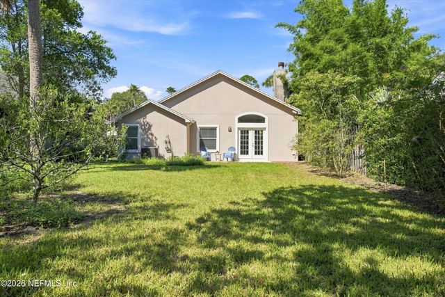 1668 LINKSIDE Court N, Atlantic Beach, FL 32233