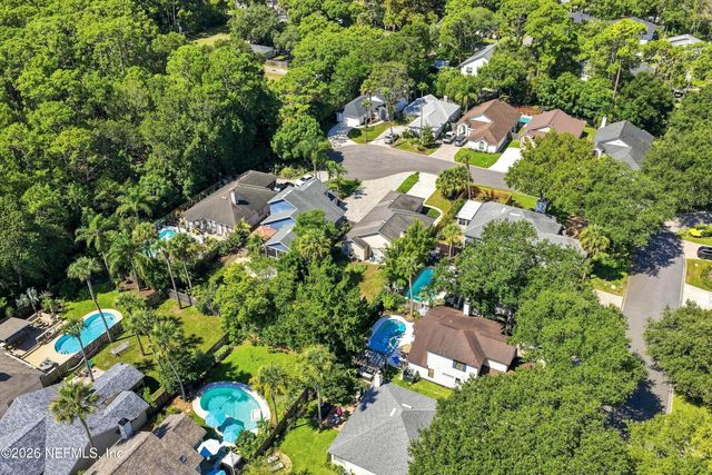 1668 LINKSIDE Court N, Atlantic Beach, FL 32233