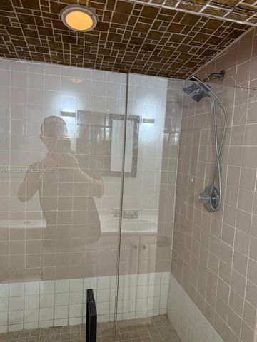 1270 North Dr, Miami, FL 33179