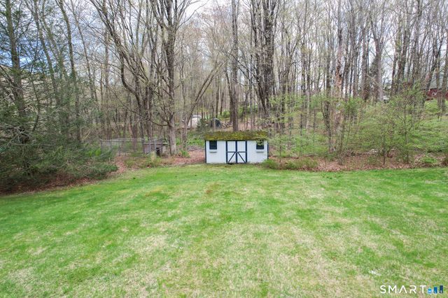105 Quaker Farms Road, Southbury, CT 06488