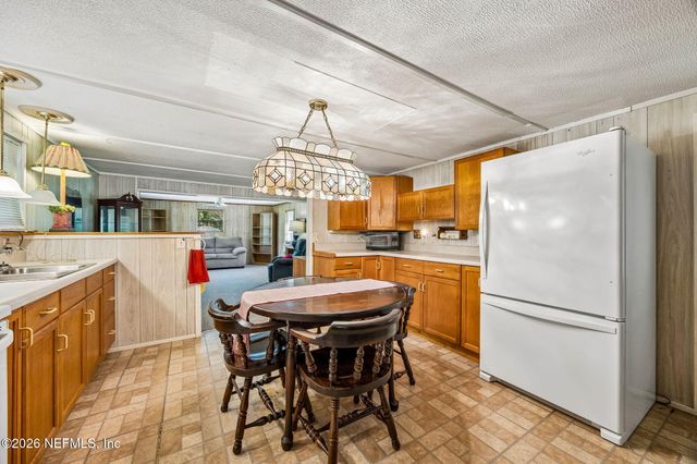 15690 SEARS Road, Jacksonville, FL 32218