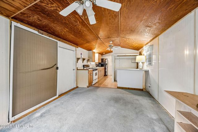 15690 SEARS Road, Jacksonville, FL 32218