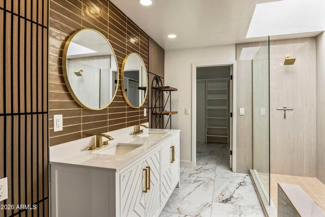 11809 N 40TH Place, Phoenix, AZ 85028