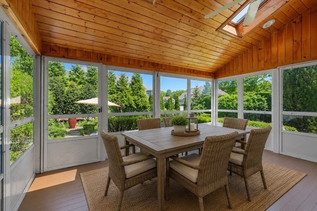21 Coach Road, North Attleboro, MA 02760