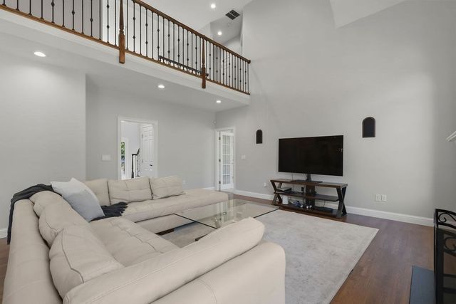 21 Coach Road, North Attleboro, MA 02760