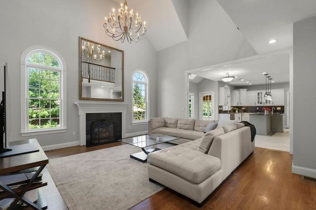 21 Coach Road, North Attleboro, MA 02760
