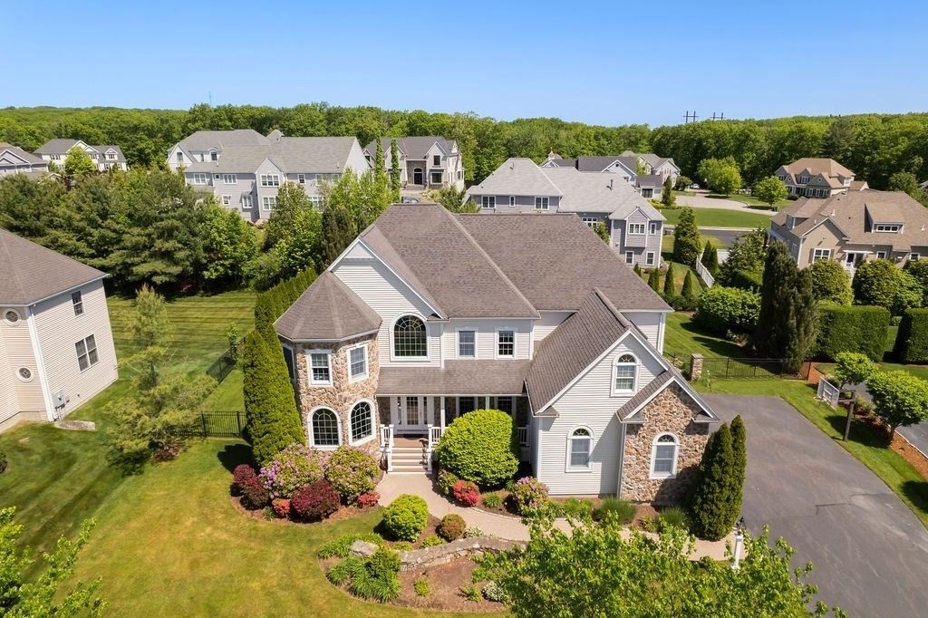 21 Coach Road, North Attleboro, MA 02760