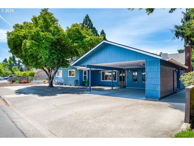 1294 SATRE St, Eugene, OR 97401