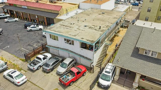 2426 57th Ave, Oakland, CA 94605