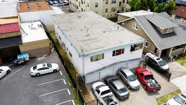 2426 57th Ave, Oakland, CA 94605