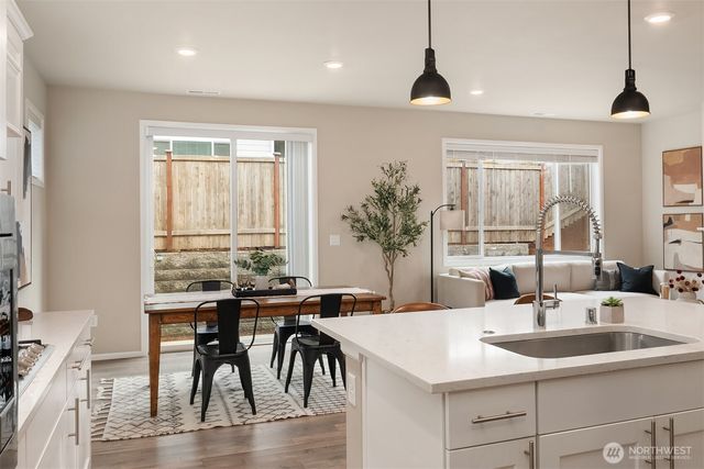 26340 203rd Ave SE, Covington, WA 98042