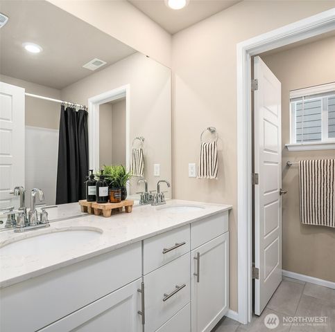 26340 203rd Ave SE, Covington, WA 98042