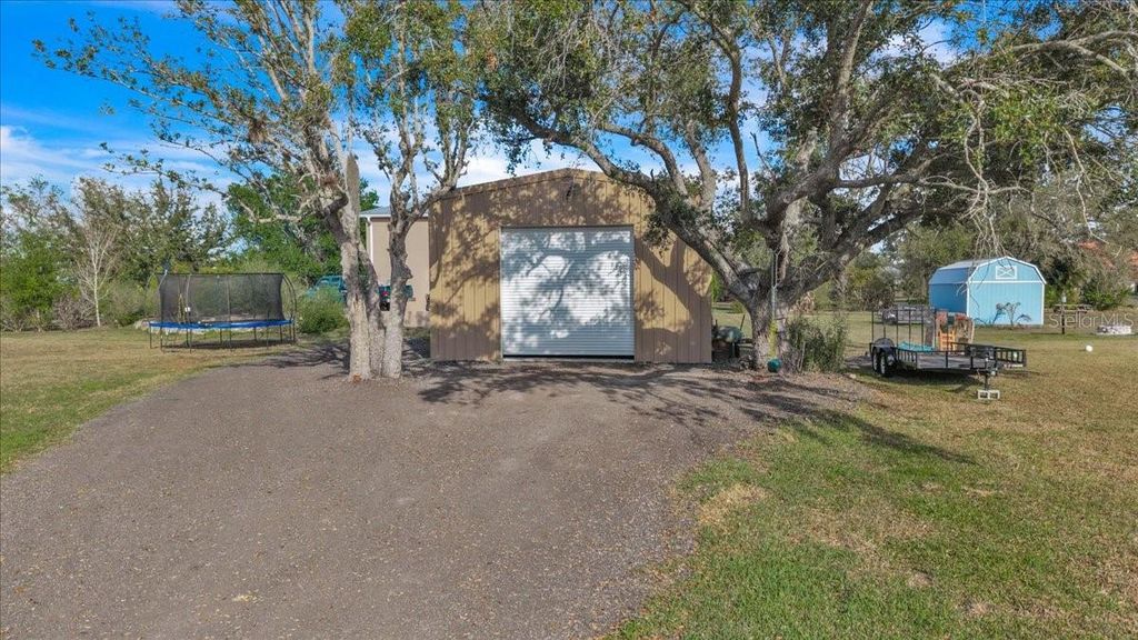 Image 31 of property listing at 8429 SW RIVERVIEW OAKS TERRACE, Arcadia, FL 34269