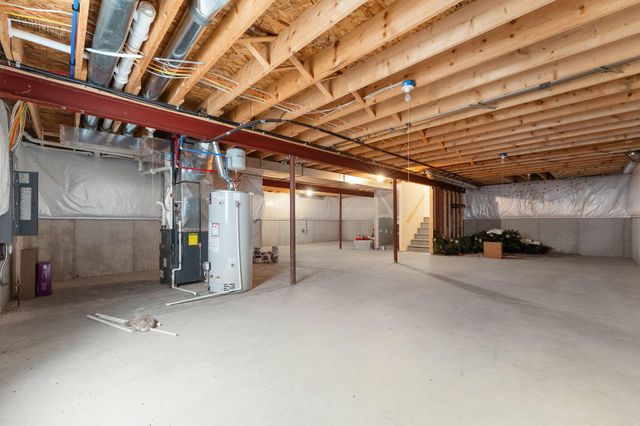 1429 Delos Marr Avenue, Chesterton, IN 46304