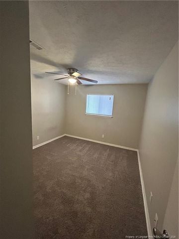 831 Applewood Lane, Fayetteville, NC 28303