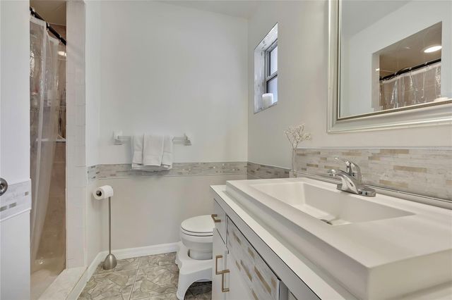 9690 N ALDER AVENUE, Crystal River, FL 34428